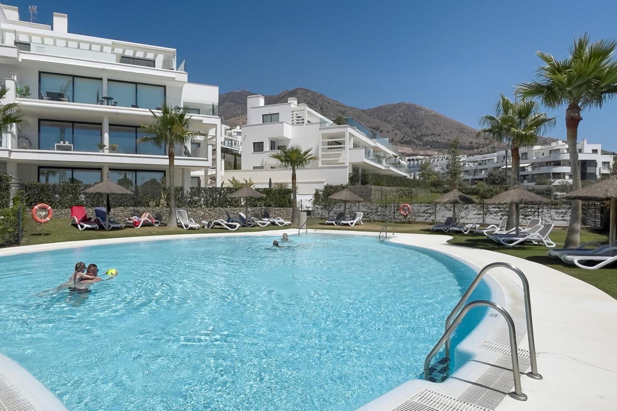 Stylish Apartment With Large Terrace In Higueron Fuengirola Luaran gambar